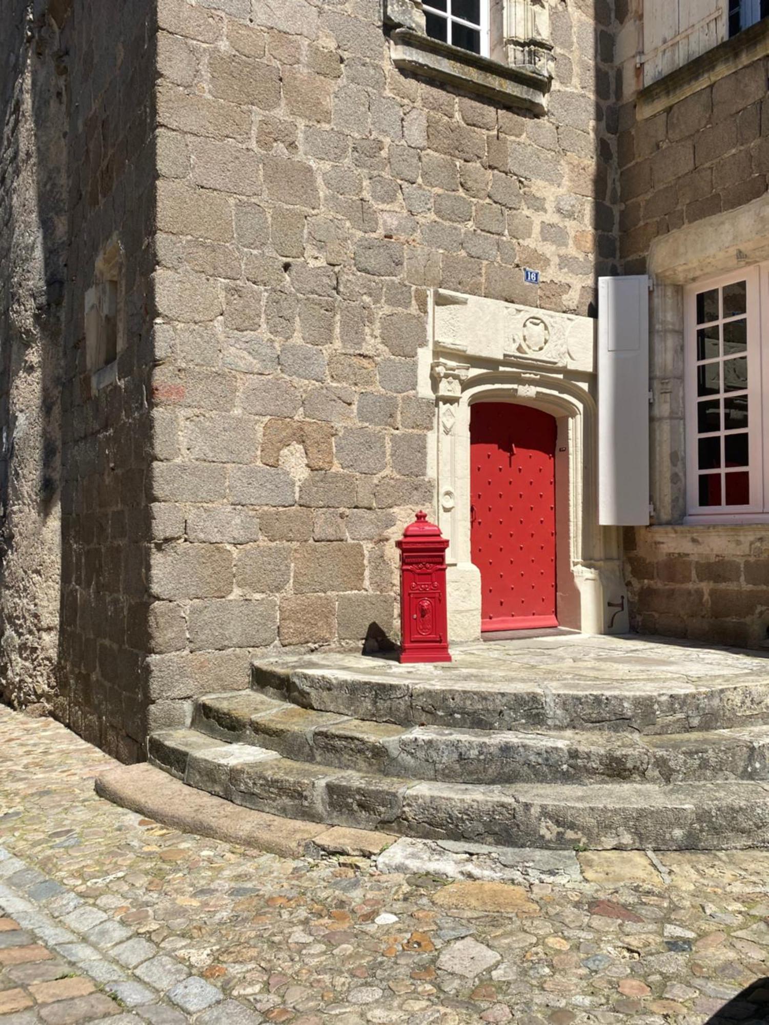 Manoir Des Arts Bed & Breakfast Confolens Eksteriør bilde